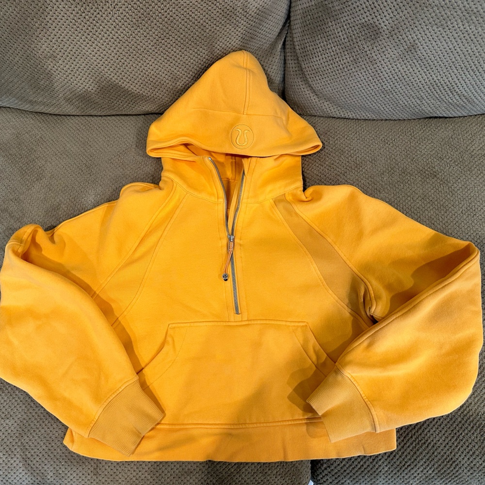 Women’s Lululemon Scuba Size XS/S